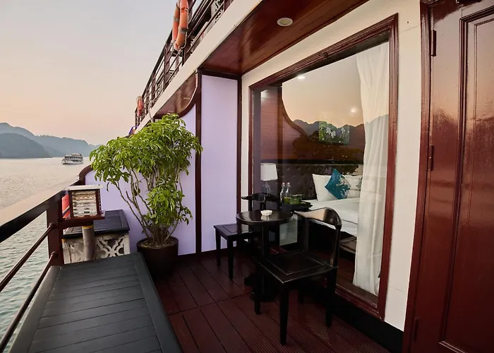 Mira Of The Sea Cruise Lan Ha Bay Botel
