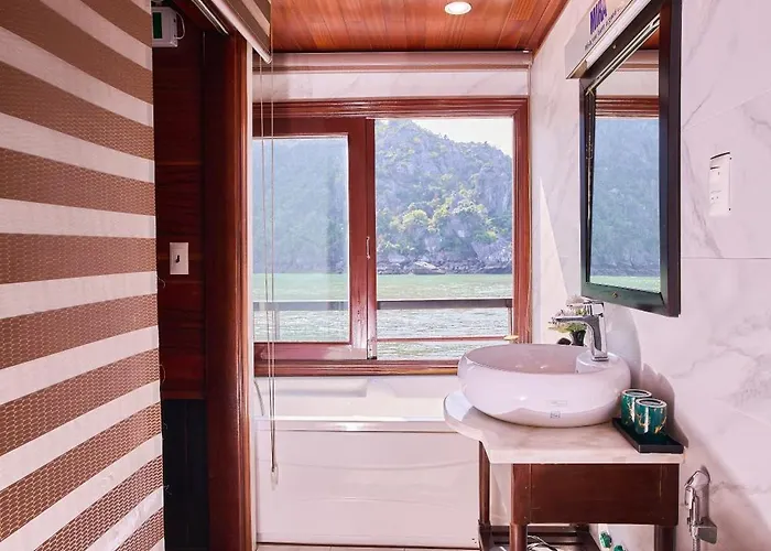Mira Of The Sea Cruise Lan Ha Bay Botel