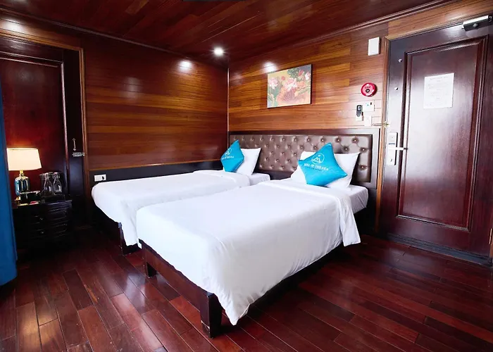 Botel Mira Of The Sea Cruise Lan Ha Bay Ha Long