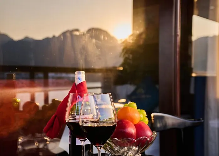 Mira Of The Sea Cruise Lan Ha Bay Botel 5*