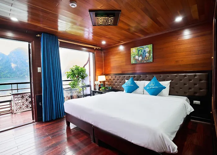 Mira Of The Sea Cruise Lan Ha Bay Botel Ha Long