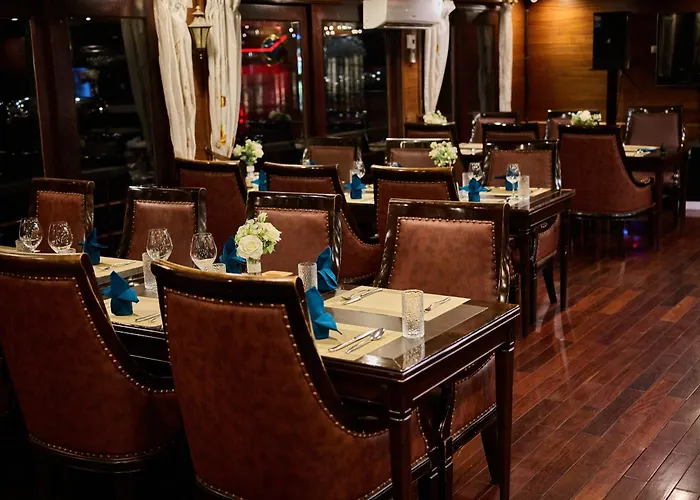 Botel Mira Of The Sea Cruise Lan Ha Bay Ha Long