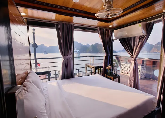 Mira Of The Sea Cruise Lan Ha Bay Botel Ha Long